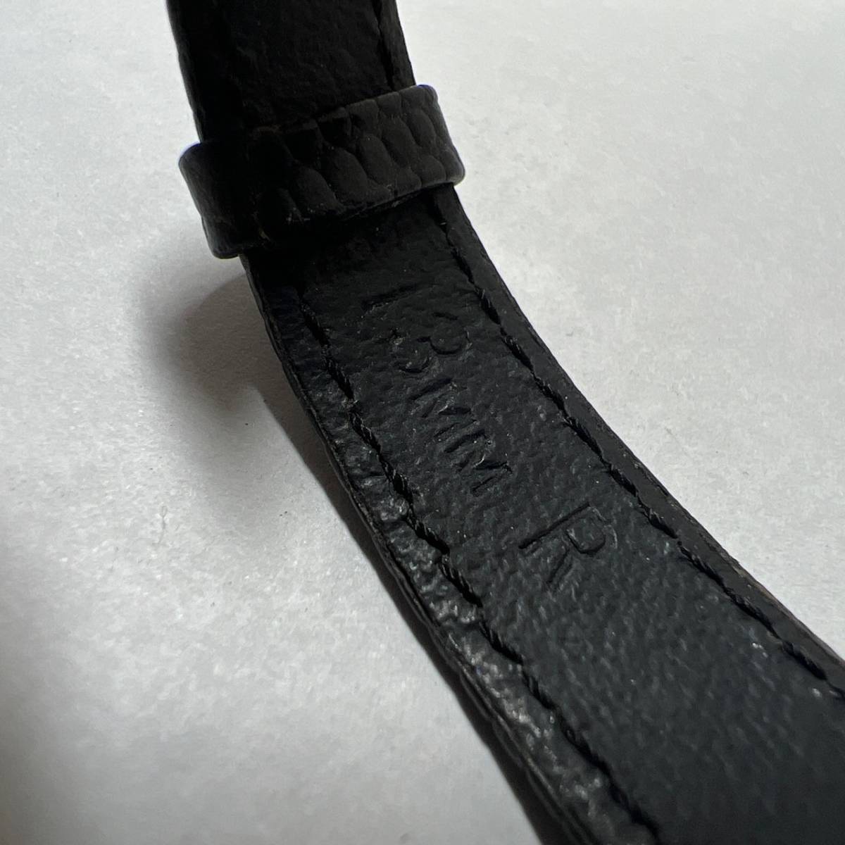 稼働品】グッチ GUCCI 3400L レディース腕時計 黒文字盤 ゴールド