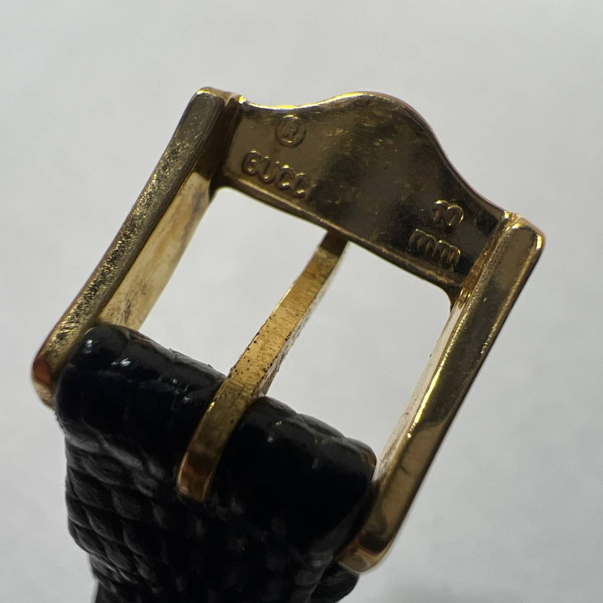 稼働品】グッチ GUCCI 3400L レディース腕時計 黒文字盤 ゴールド