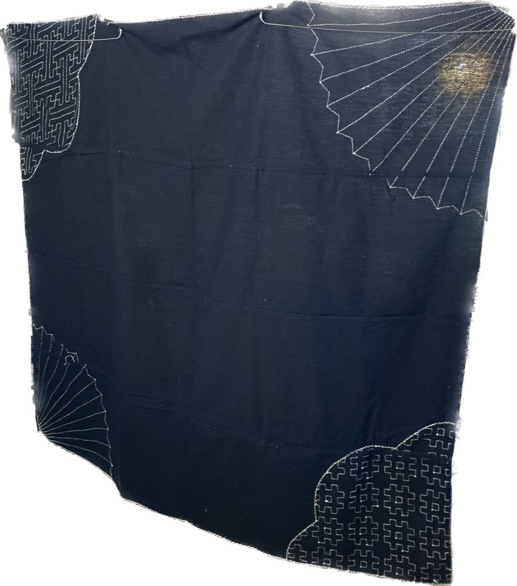 古布　藍染め木綿　大風呂敷　刺し子装飾　戦前アンティーク布　厚手　時代布 兎】時代物 刺し子 風呂敷 木綿(襤褸 刺子 古布 リメイク ビンテージ