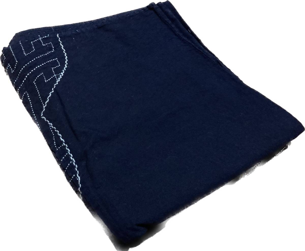 古布　藍染め木綿　大風呂敷　刺し子装飾　戦前アンティーク布　厚手　時代布 兎】時代物 刺し子 風呂敷 木綿(襤褸 刺子 古布 リメイク ビンテージ