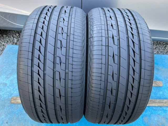 中古タイヤ2本セット BRIDGESTONE REGNO 255/40/18 2022年製(ほぼ新品