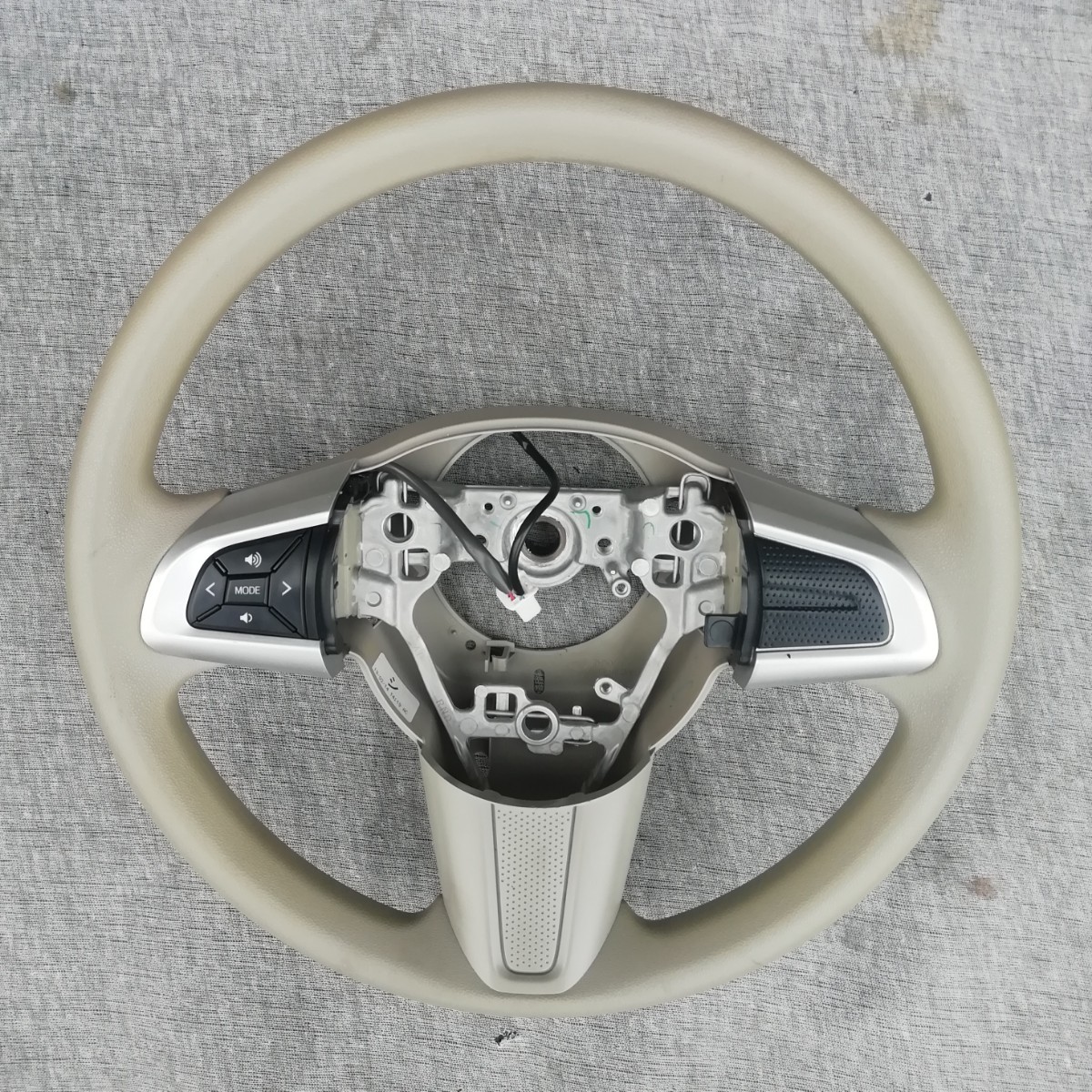 ムーヴキャンバス 5BA-LA800S ステアリングホイール