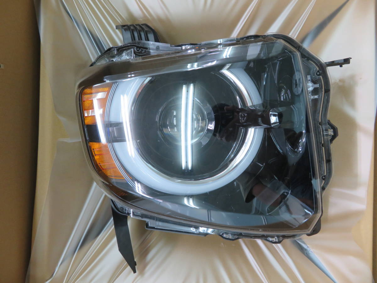 ホンダ N-VAN +STYLE FUN 右ヘッドライト 中古 