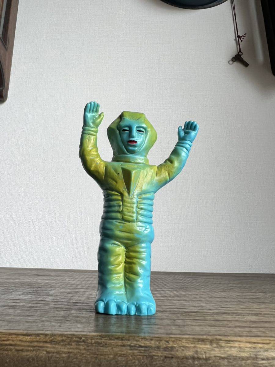 当時物 レトロ 玩具 大里玩具 ゴールドサタン ミラーマン ソフビ 指人形 大里玩具 ミラーマン 指人形 当時物 ソフビ Amazon.co.jp: 宝蔵 玩具