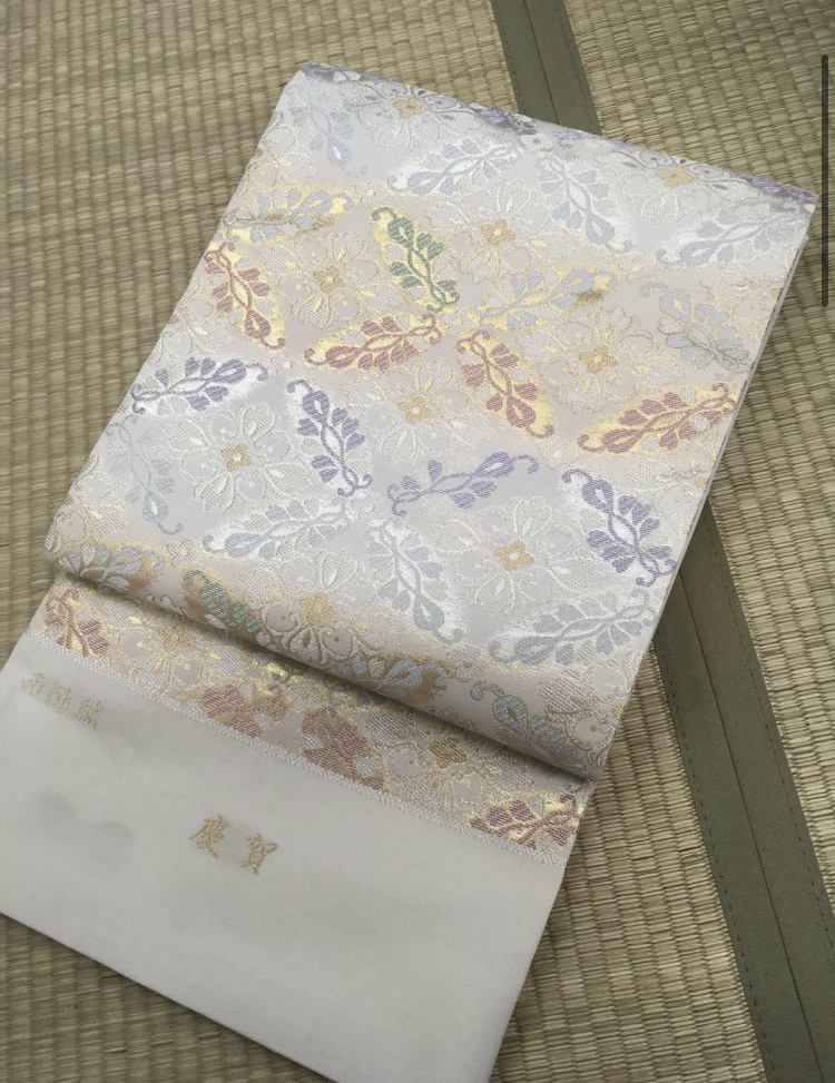 【参考上代58.9万円】阿木燿子さん着用柄　京都府知事賞など受賞の名門機屋謹製 　未使用 　カジュアルフォーマル両用