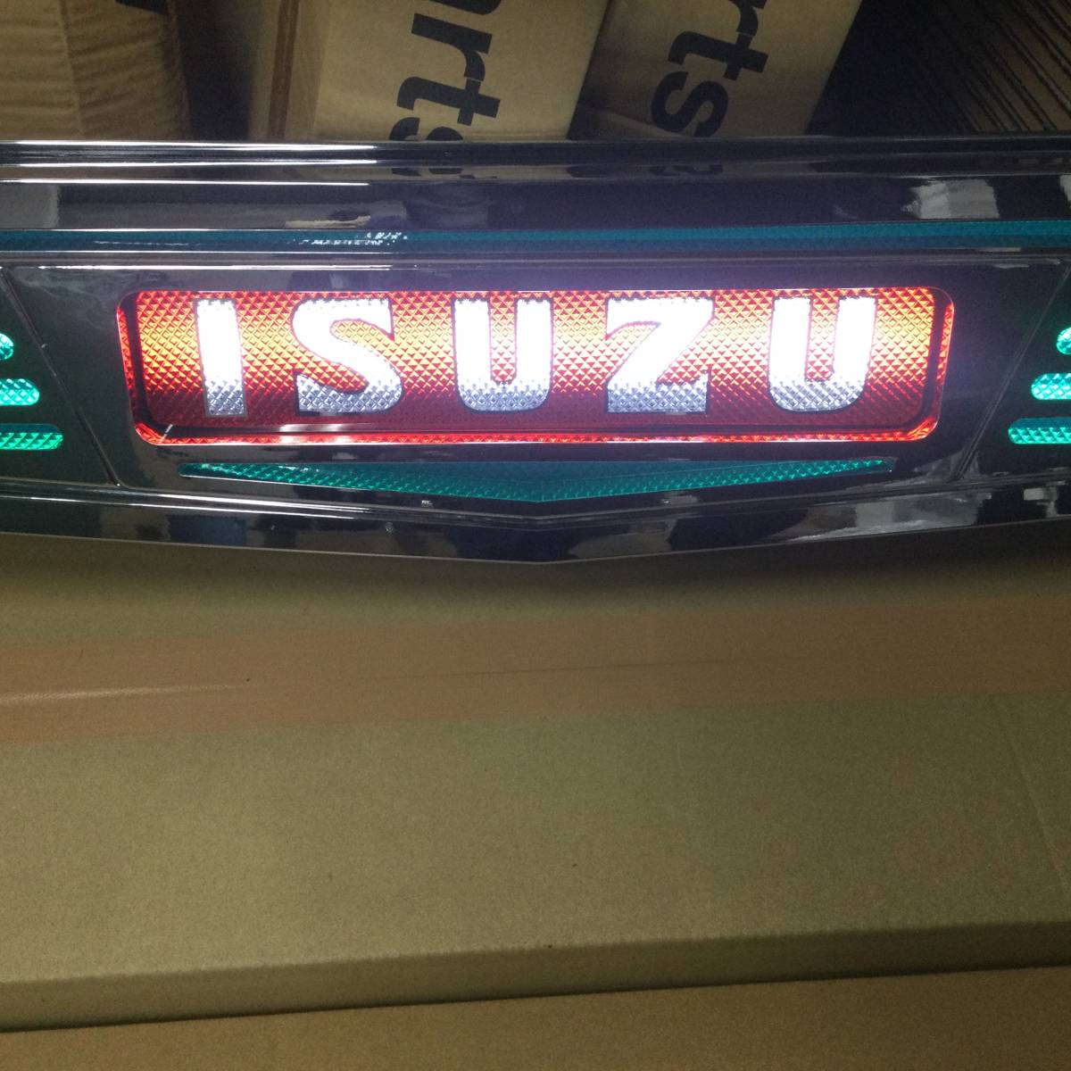 いすゞ ISUZU - バスマーク Yahoo!オークション デコトラ キーホルダー 