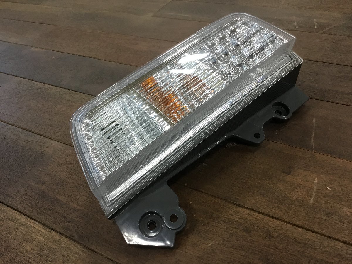 日産 E52 エルグランド 純正 左右セット テールランプ STANLEY P8960