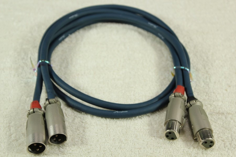 Accuphase XLRケーブル 約1m ペア 高音質 Accuphase XLRケーブル 約1m ペア 高音質 Accuphase XLRケーブル 約1m