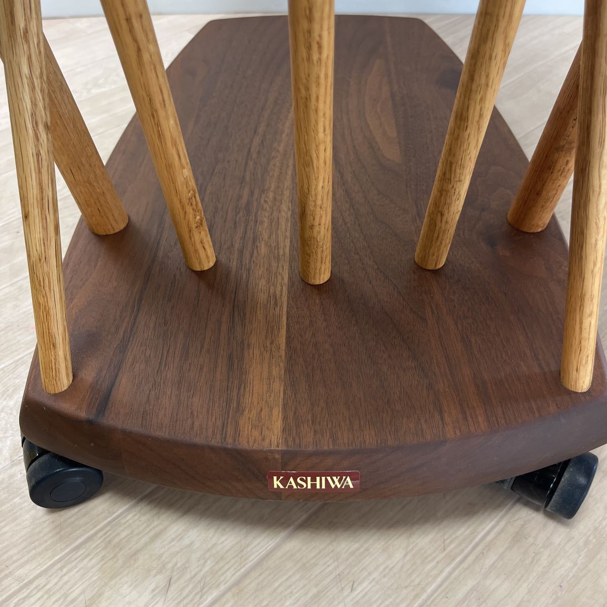 A2012) 飛騨高山 飛騨家具 柏木工 KASHIWA サイドテーブル