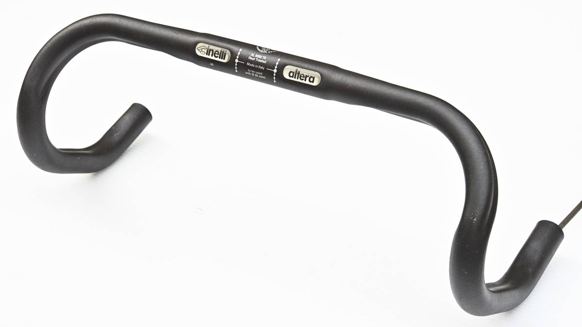 CINELLI ALTERA チネリ ・ アルテラ アルミハンドル φ26.0 c-c 40 黒