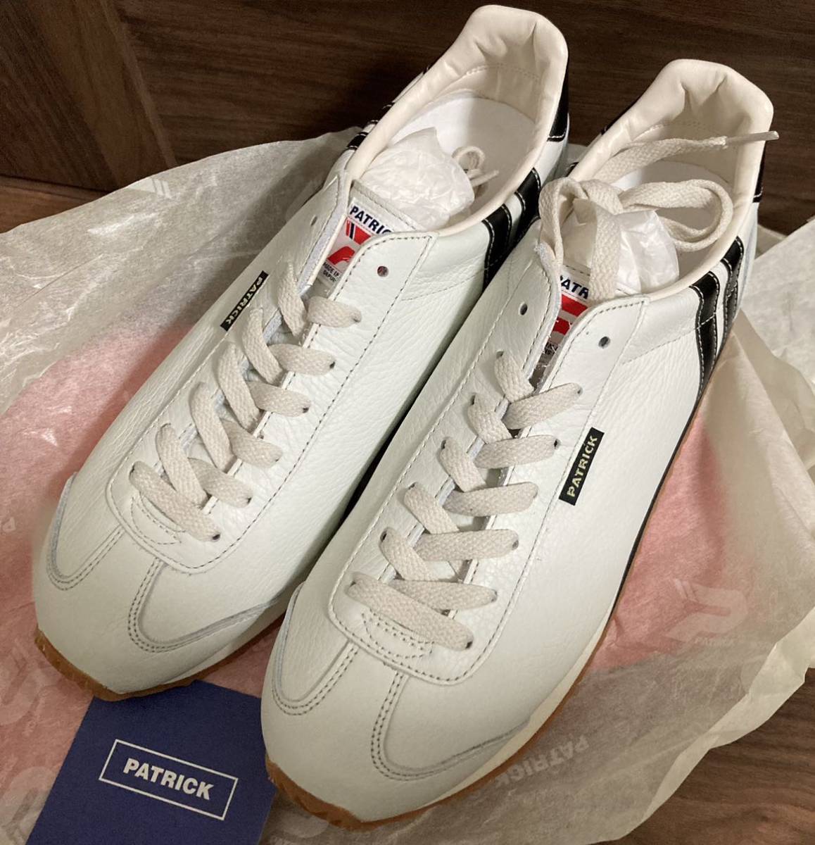 送料込み　新品　未使用　パトリック　スニーカー　ネバダII 　ホワイト　42サイズ　本革