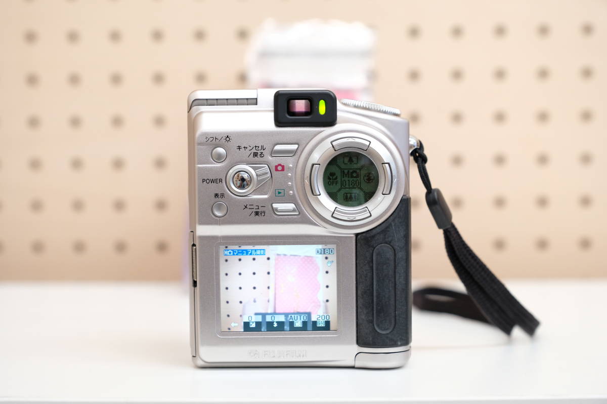 Finepix FUJIFILM 新潟県で中古カメラ・中古 - ポルシェデザイン 6800Z 