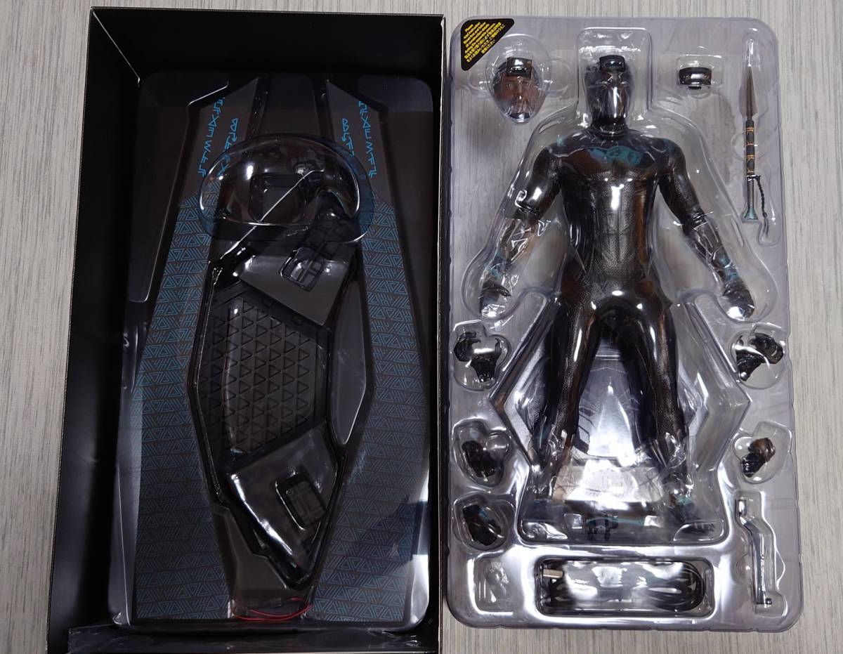美品】ホットトイズ ムービーマスターピース 1/6 ブラックパンサー