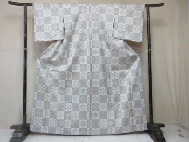 本場大島紬 小紋 正絹 雪の結晶 未使用夏蝋結染め 『大島紬