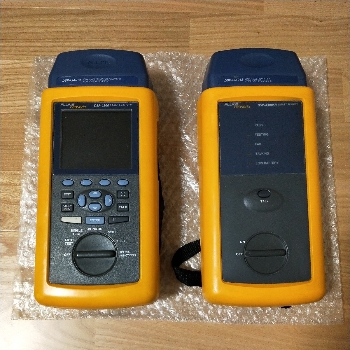 ジャンク FLUKE DSP-4300 DSP-4300SR ケーブルアナライザ LAN