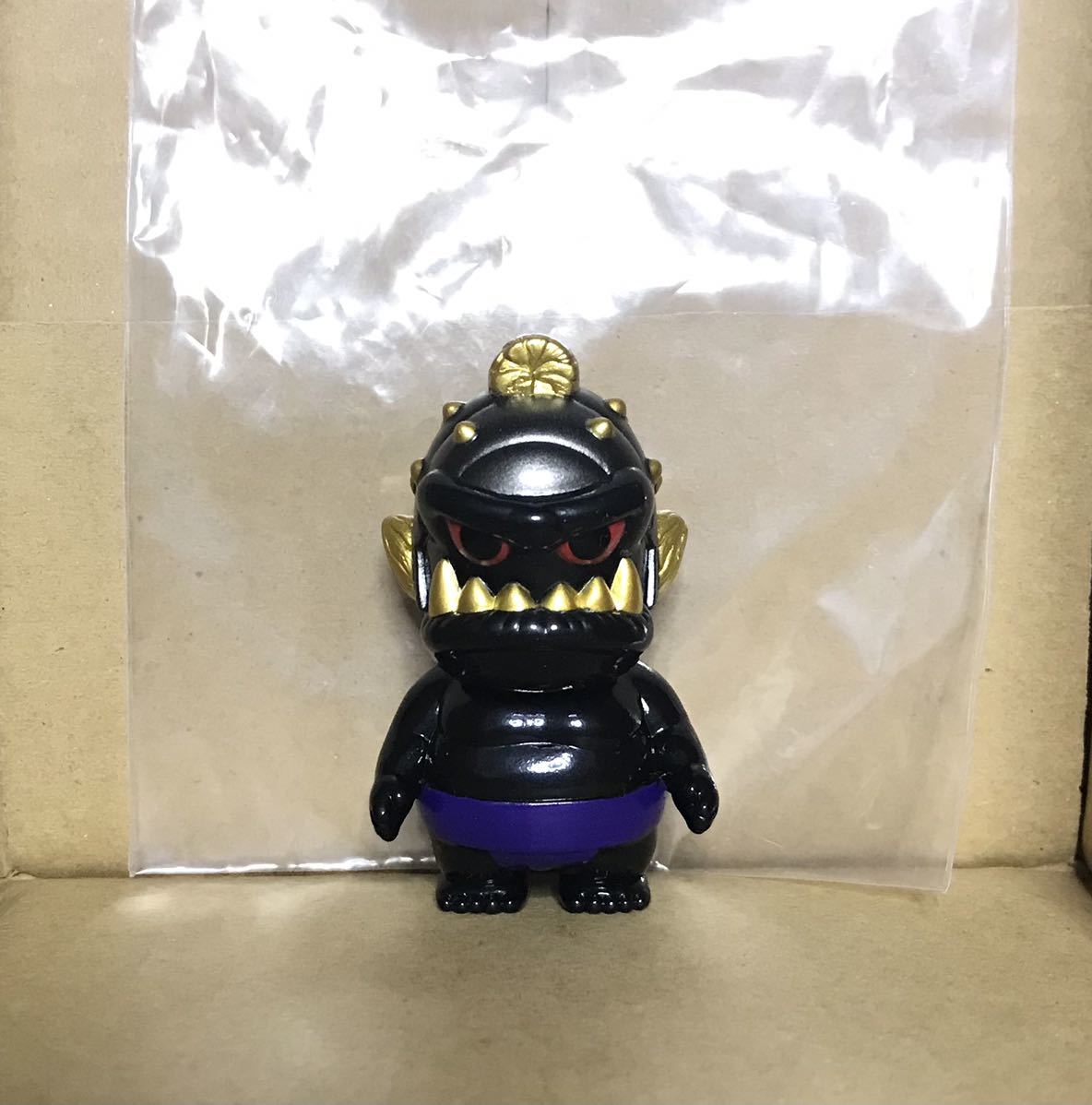 ヒラリークリキントン タベザカリ リアルヘッドコラボ 真頭玩具 【公式