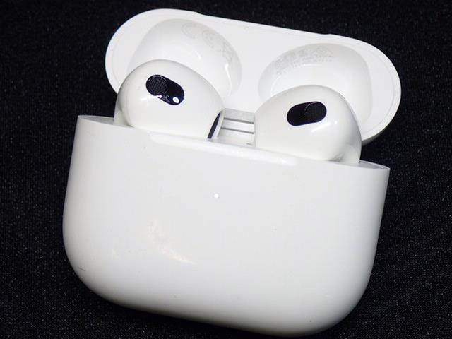 8132B[A]■正規品■Apple Airpods エアーポッツ エアポッツ 第3世代/A2564・A2565・A2566/ワイヤレスイヤホン