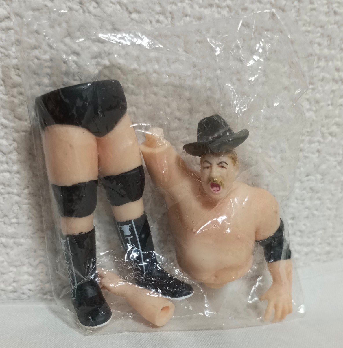 新日本プロレス アントニオ猪木フィギュア プロ格ヒーローズ