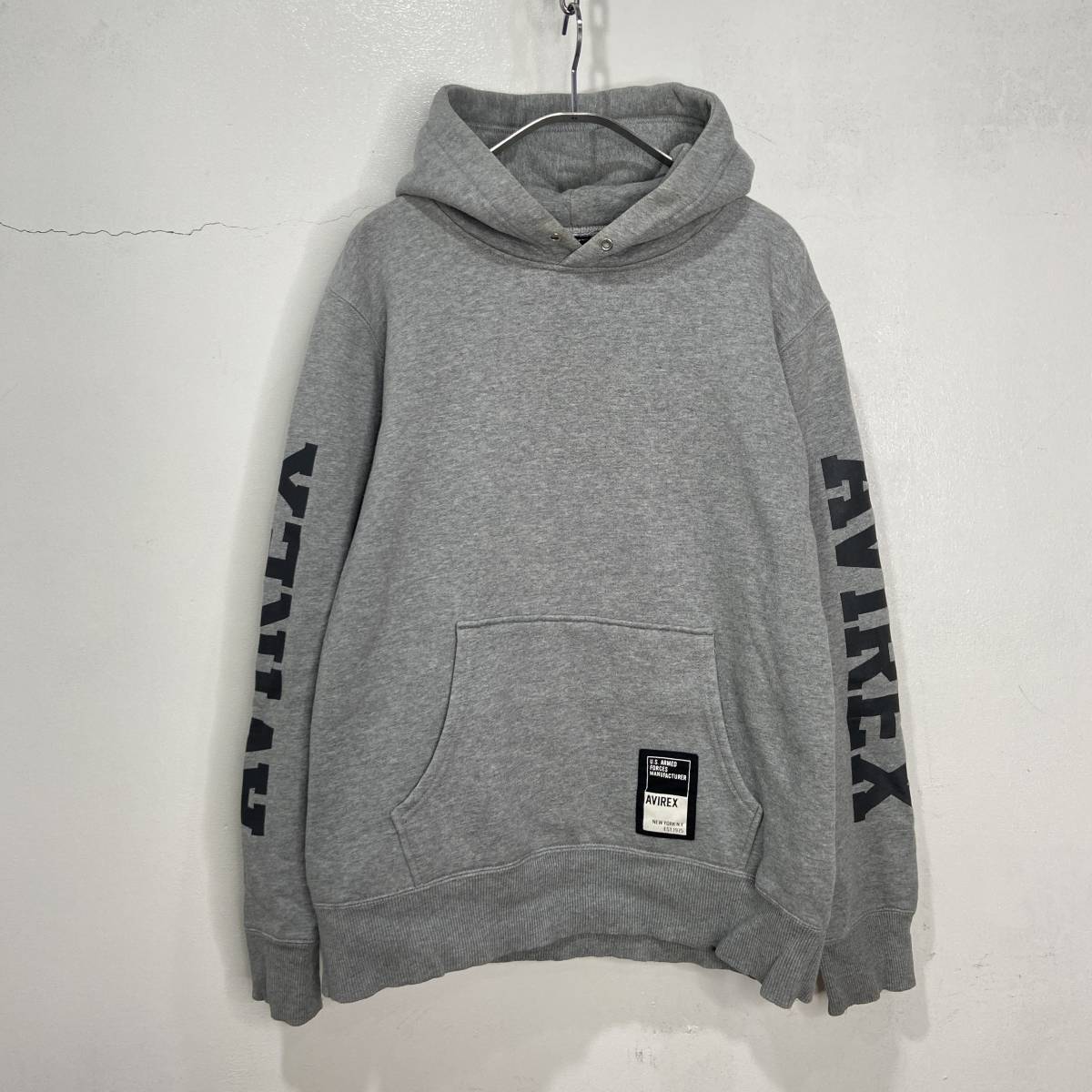 送料無料☆AVIREX☆アヴィレックス☆スリーブロゴスウェットパーカー☆袖ロゴ☆グレー☆L☆H23
