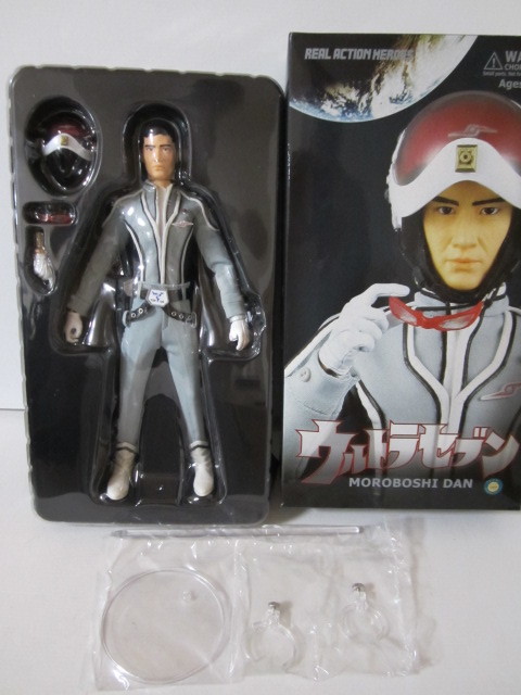 メディコムトイ　RAH「モロボシ　ダン」開封済み品（説明書、ハガキ等はありません）