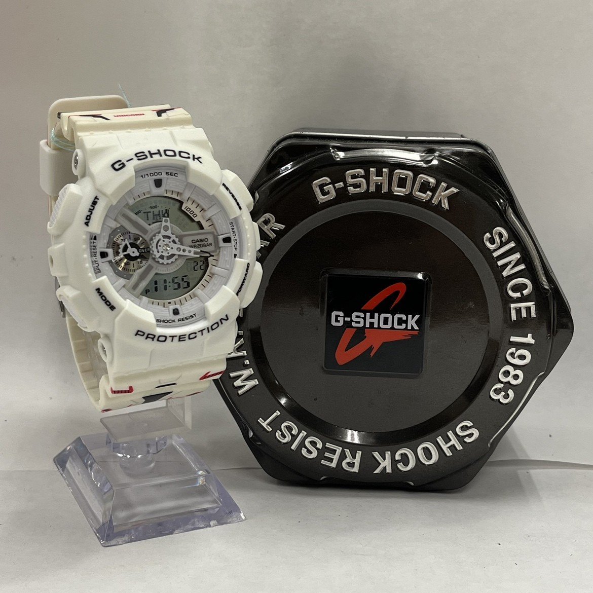 中古品』G-SHOCK GA-110MW-7APRGD 腕時計 ガンダム40周年記念モデル