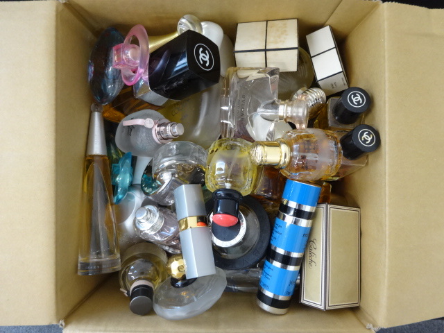 61点セット 8.2g以上 まとめて 大量 残量多め ブランド 香水 シャネル エルメス ディオール ブルガリ フェラガモ イッセイミヤケ 他