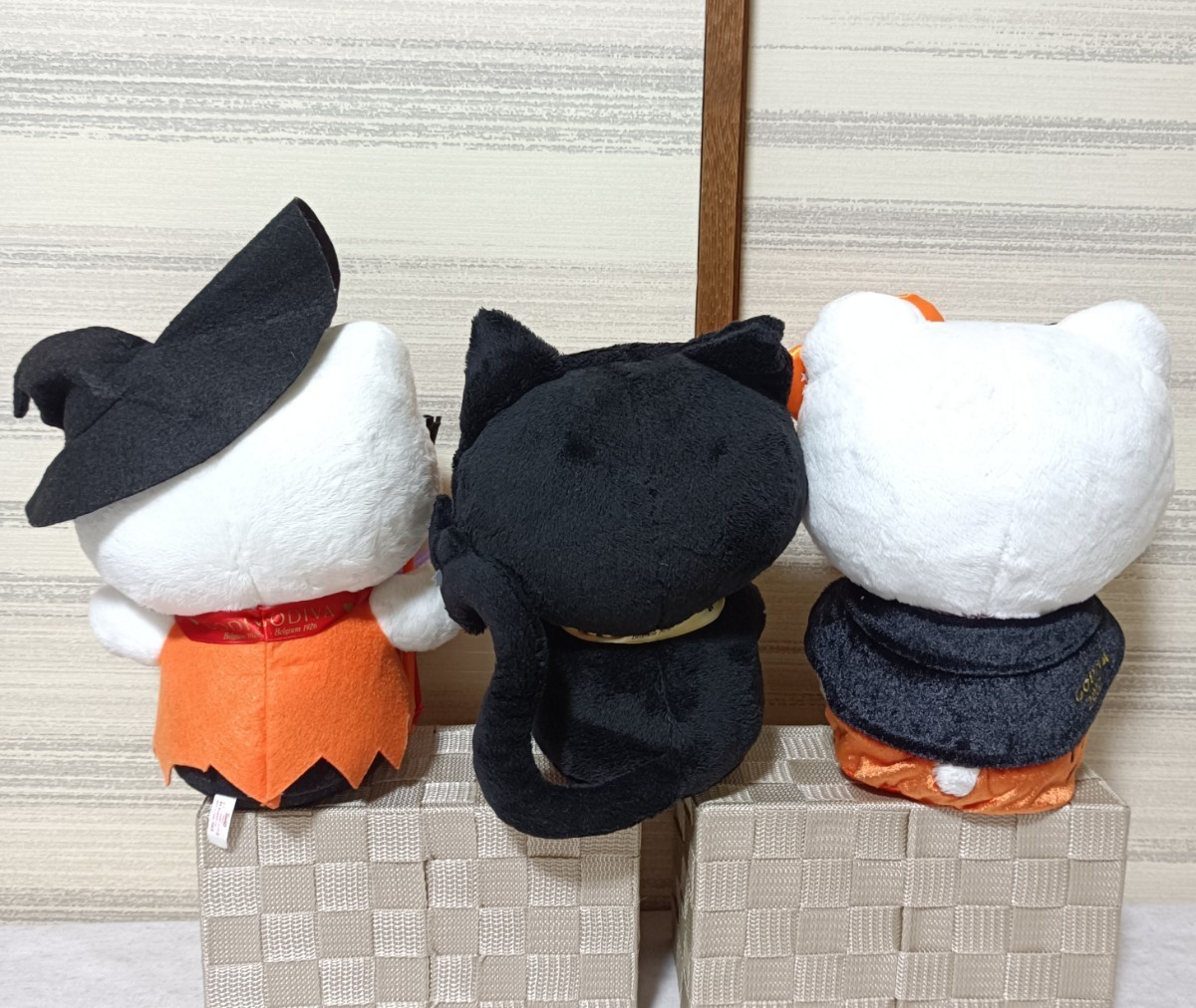 ハローキティ GODIVA 2014 2016 2017 コラボ ぬいぐるみ ハロウィン 黒 