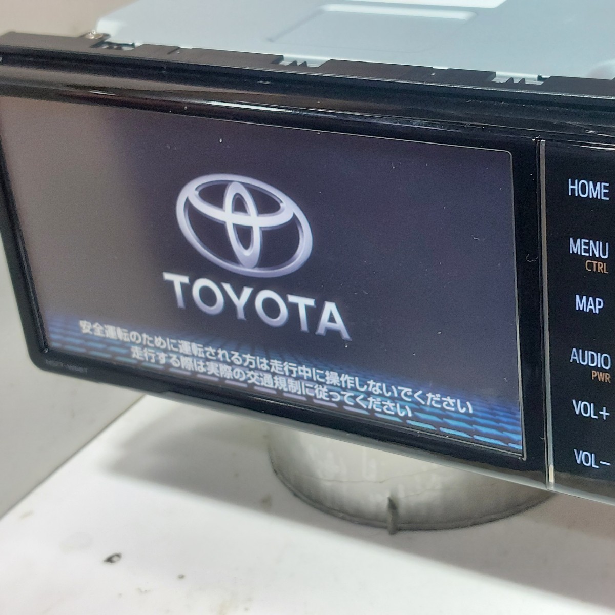トヨタ NSZT-W68T 2018年度地図データ (管理番号: 23030289 ) 自動車