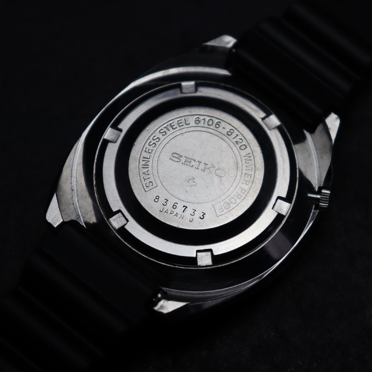 SEIKO 5 SPORTS セイコー5スポーツ 6106-8120 自動巻 25石 黒文字盤 