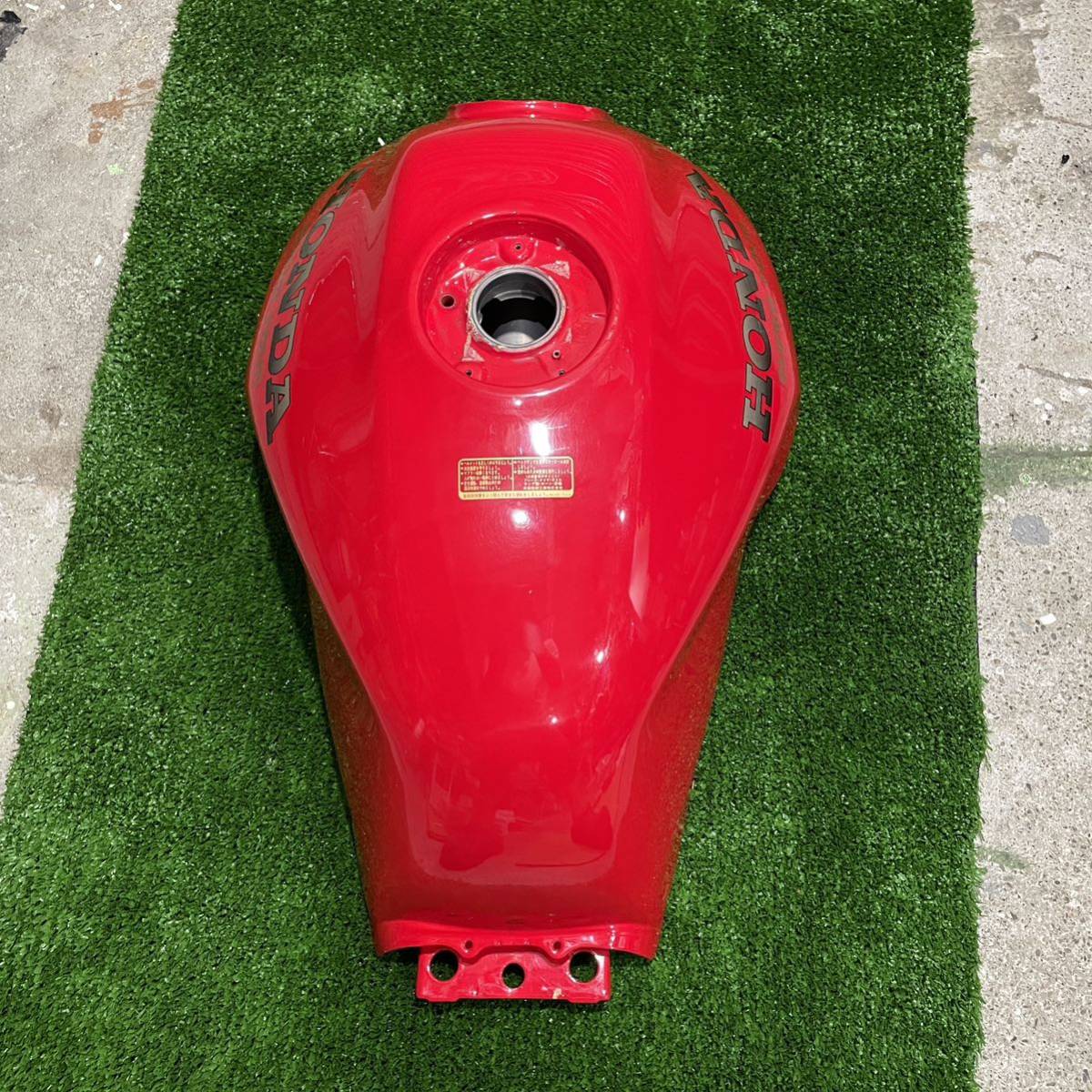 ○CB400SF (NC31) ホンダ純正品ガソリンタンク！赤色 CB400SF NC31