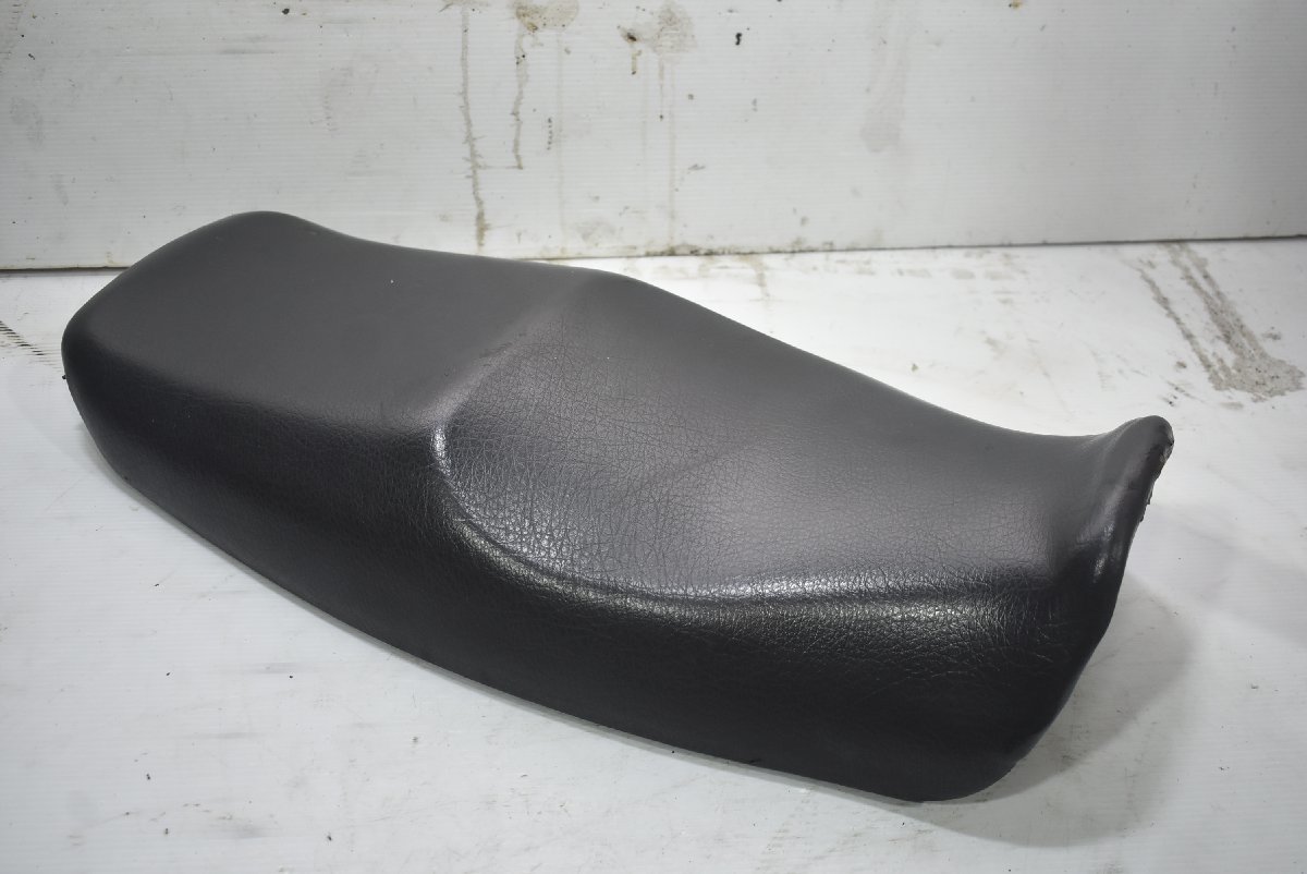 カワサキ GPZ1100 キャブ車 ZXT10E シート【F】Ａ-280