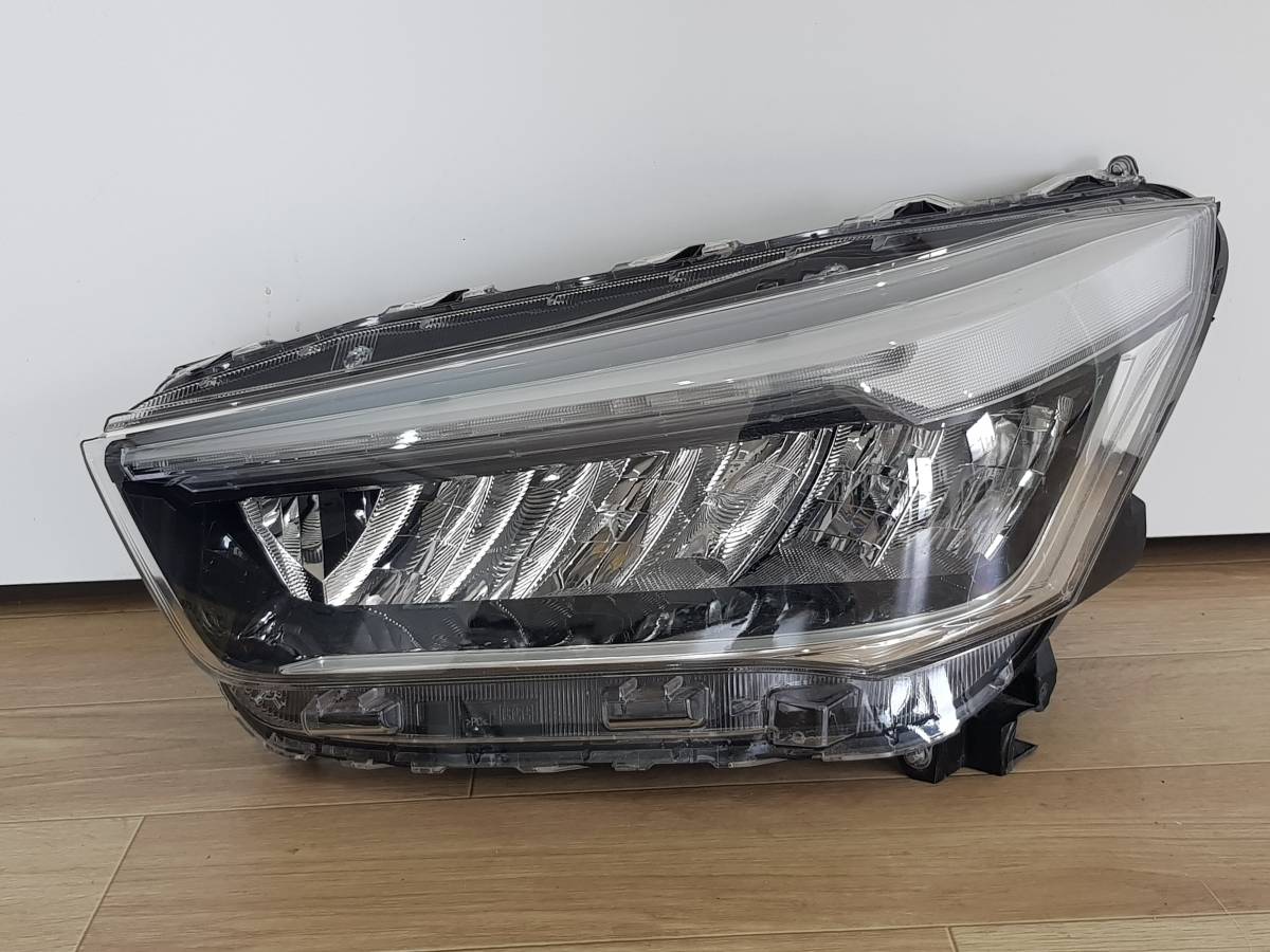トヨタ ライズ 右ヘッドライト LED 純正 ライズA210A 公式通販 A201A 