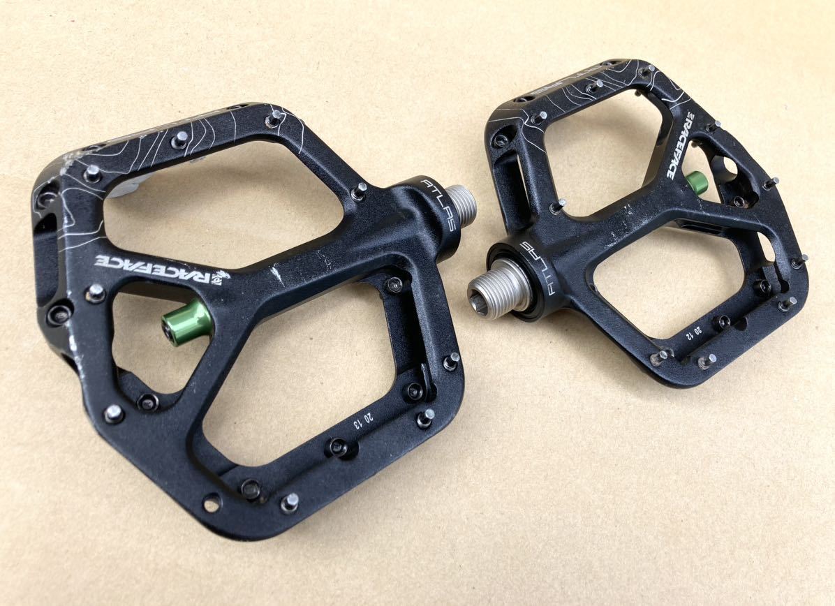 送料230円】レースフェイス アトラス フラットペダル / RACE FACE 
