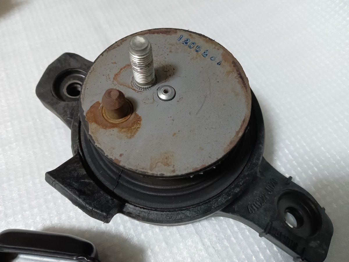 スバル純正 エンジンマウント 左右セット41022FJ010 41022FJ020