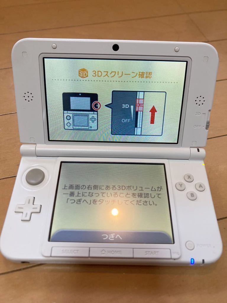 極美品】ニンテンドーDSi LL ナチュラルホワイト ニンテンドーDSi LL
