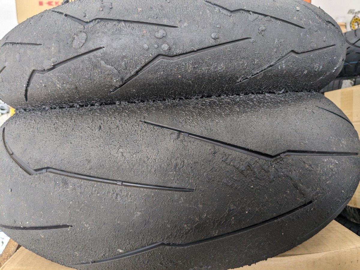 ピレリスーパーコルサ SC V3SC1 120-70-17 200-55-17 PIRELLI DIABLO SUPERCORSA V3 SC1 120/70-17 200/55-17ピレリ