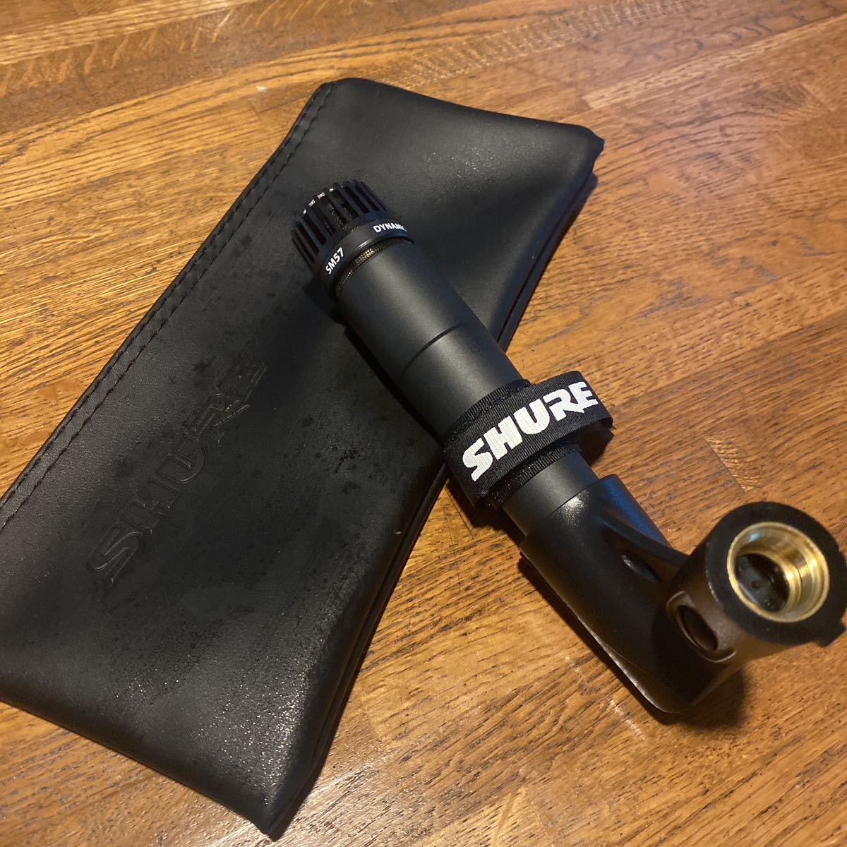 SHURE SM57 マイク 収納カバー付き SM57 SHURE ダイナミックマイク 57