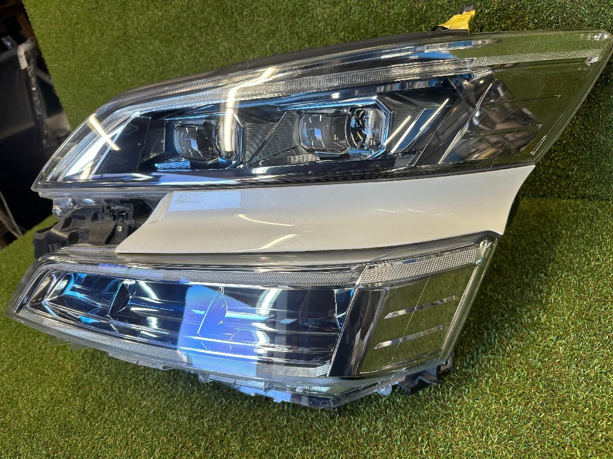 ジャンク品 純正 トヨタ ヴェルファイア 後期 AGH30W LED ヘッドライト