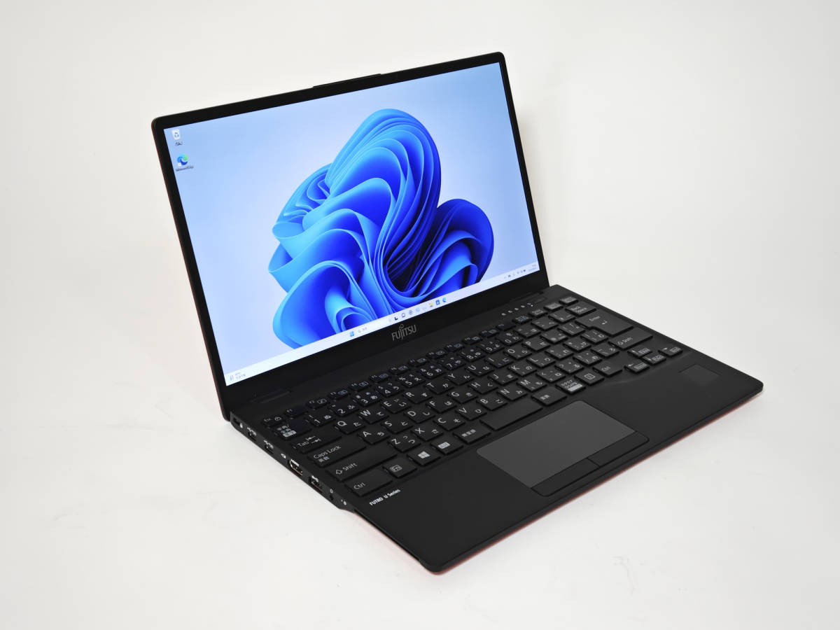 富士通 ノートPC (CPU 第12世代 Core i7 1255U / RAM 16GB / SSD 1TB