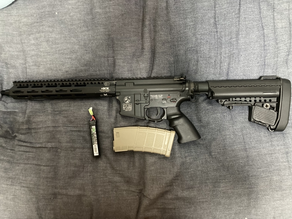 【最終値下げ】BOLT M4 BCMハンドガード(11インチ)・VLTORスタイルストック・SPR グリップカスタム・強力リコイル