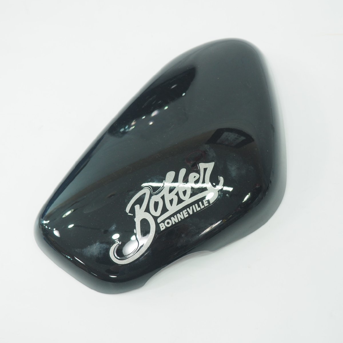 トライアンフ ボンネビルボバー 純正 サイドカバー 右 カウル Bobber トライアンフ ボバー ボンネビル ボンネビルボバー バーエンドミラー Motone