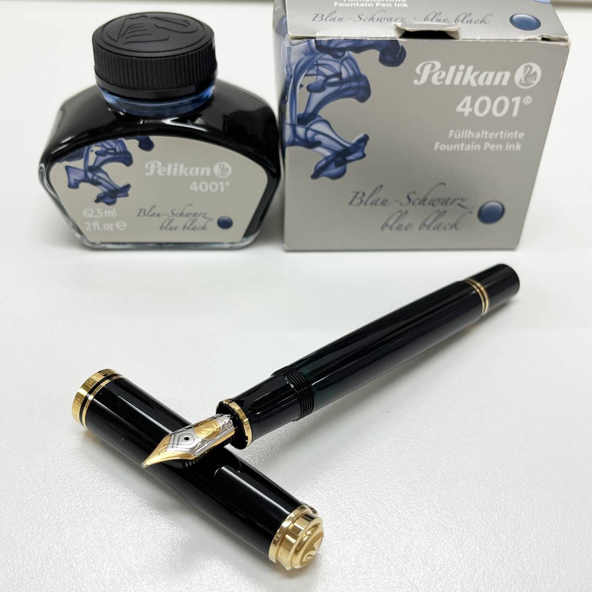 ■Pelikan ペリカン 万年筆 SOUVERAN スーベレーン ペン先 18C-750 M ブラック×ゴールドカラー インク付き 筆記未確認