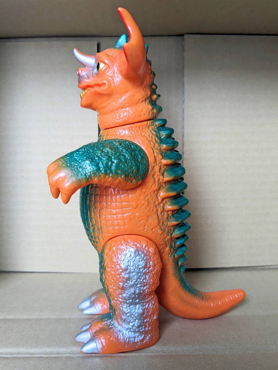 バンダイ バラゴン 東宝怪獣シリーズ BANDAI ブルマァク ゴジラ ソフビ