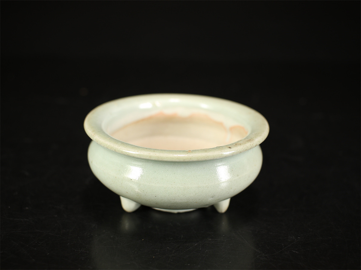 CB976 唐物 【明代青磁】 三足 香炉／美品 g ！ r 【公式通販】