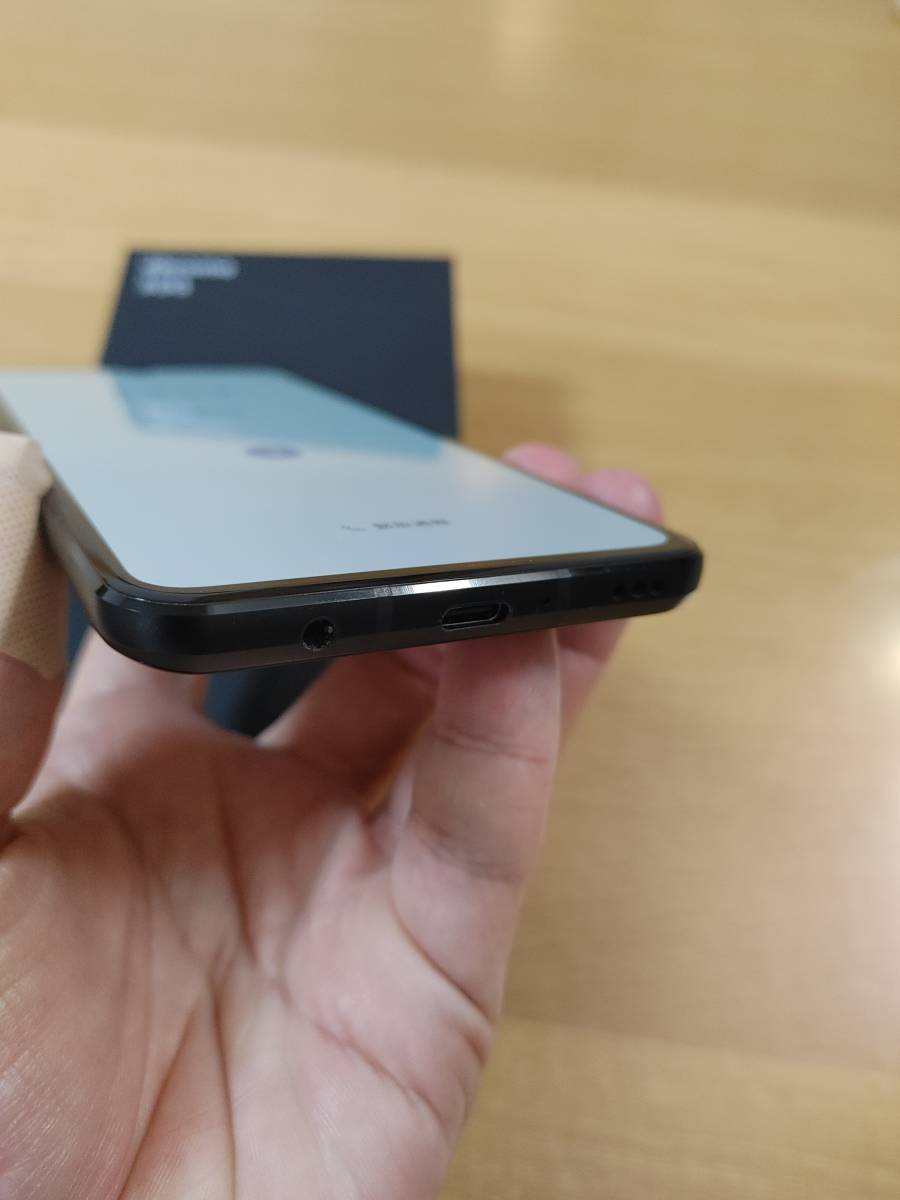 docomo LG V60 ThinQ 5G L-51A SIMロック解除済 けっこうキレイです 