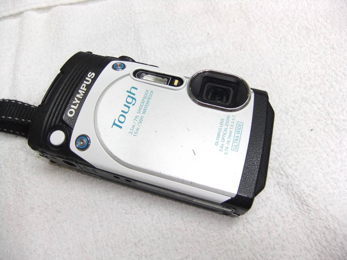オリンパス OLYMPUS STYLUS Tough TG-870 ホワイト 防水 1600万画素