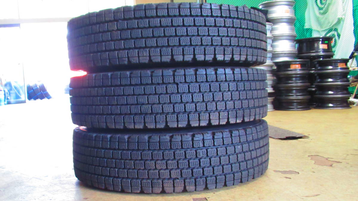 11㎜Up!! BRIDGESTONE W910 スタッドレス 225/80R17.5 123/122L