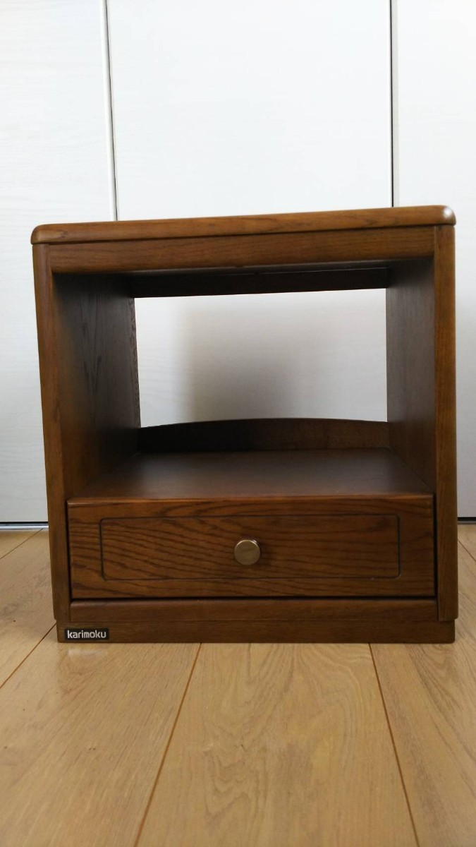 美品！ カリモク karimoku サイドテーブル ナイトテーブル 収納付