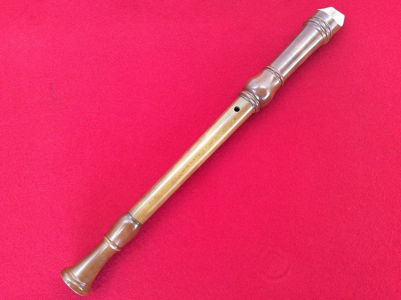美品 ヤマハ 木製テナーリコーダー バロック式 ケース付 YAMAHA/ヤマハ/木製リコーダー/バロック/メープルシリーズ/ハード