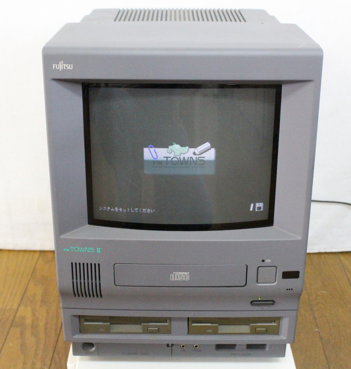 富士通 FUJITSU FM TOWNS II UR20 付属品付 富士通 FUJITSU FM TOWNS